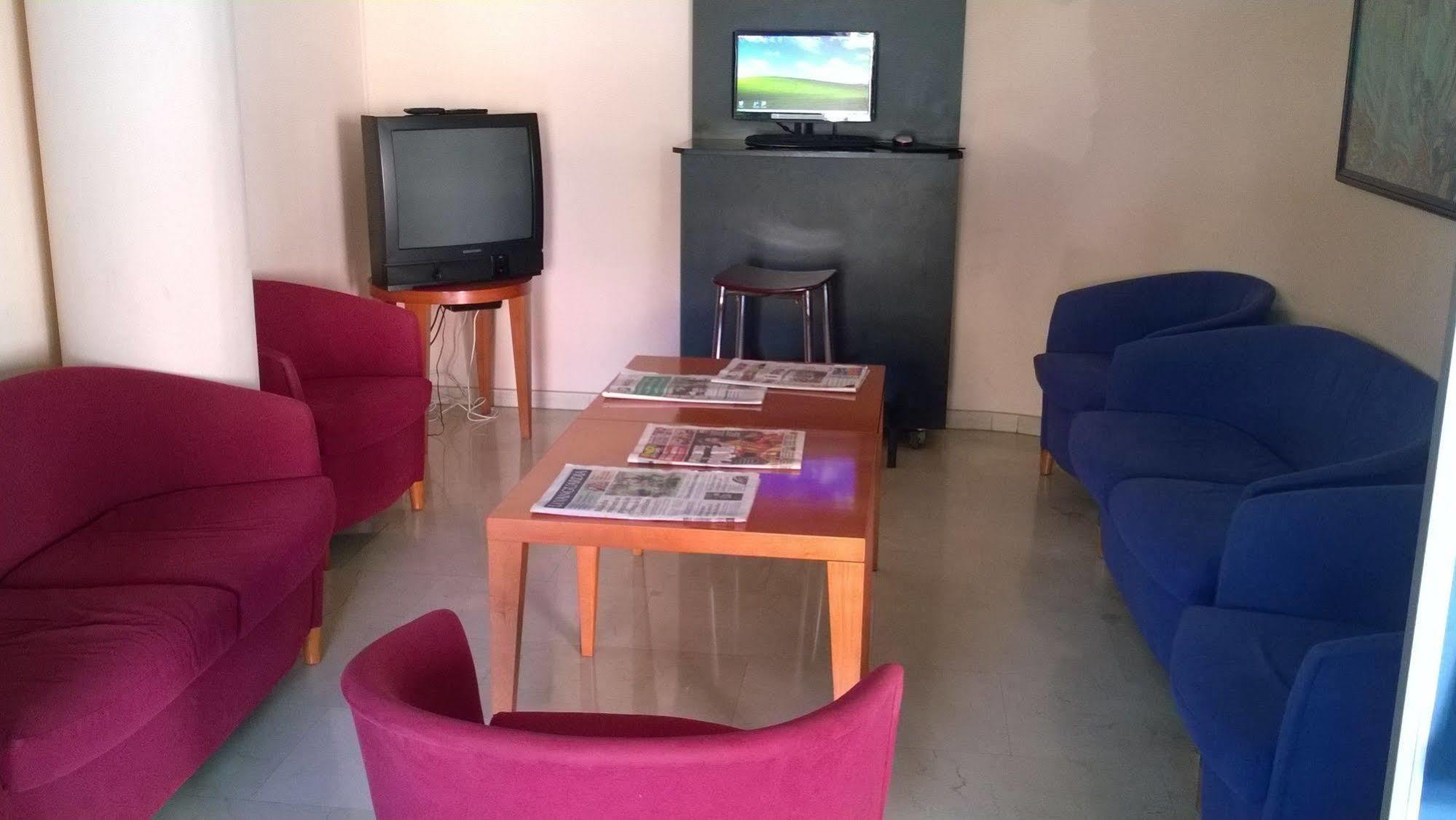 Hotel Монтмело Экстерьер фото
