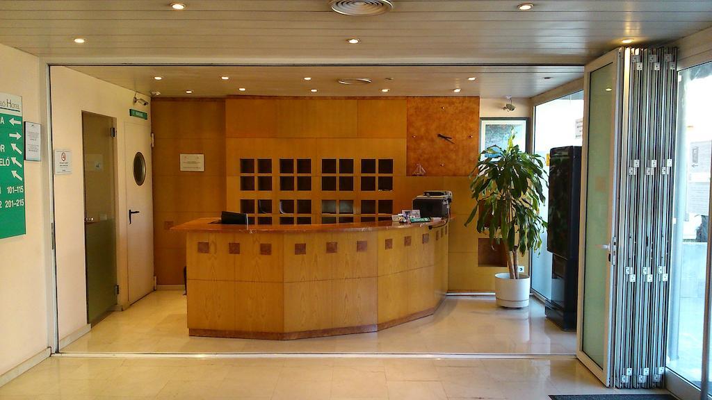 Hotel Монтмело Экстерьер фото